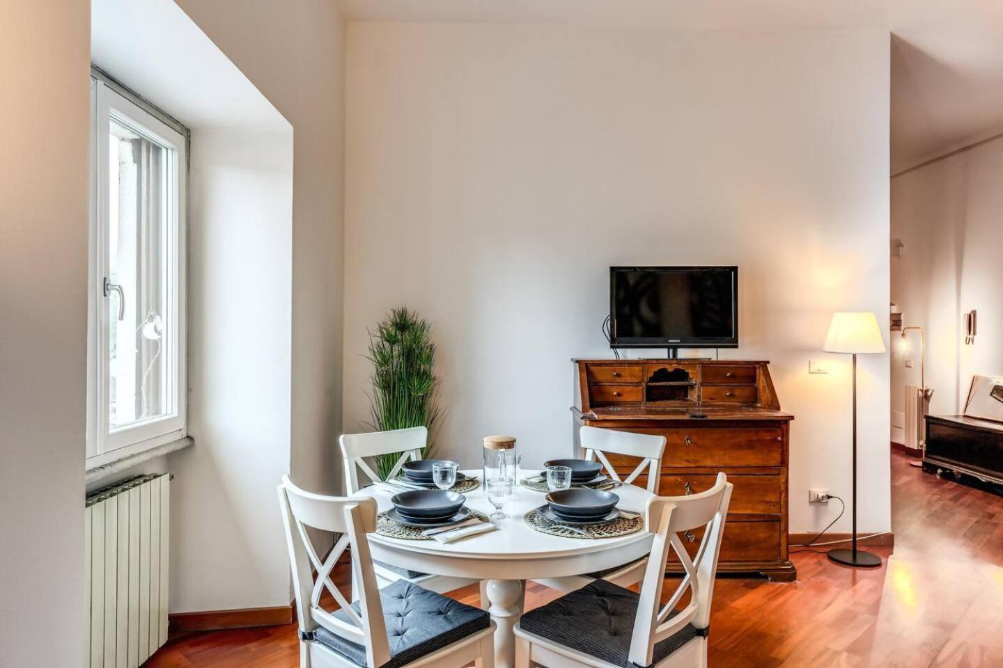 Splendid Flat On The Tiber River * Rom