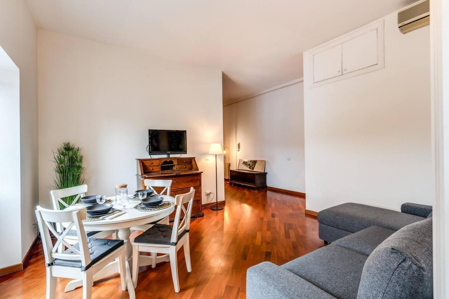 Apartment Splendid Flat On The Tiber River *